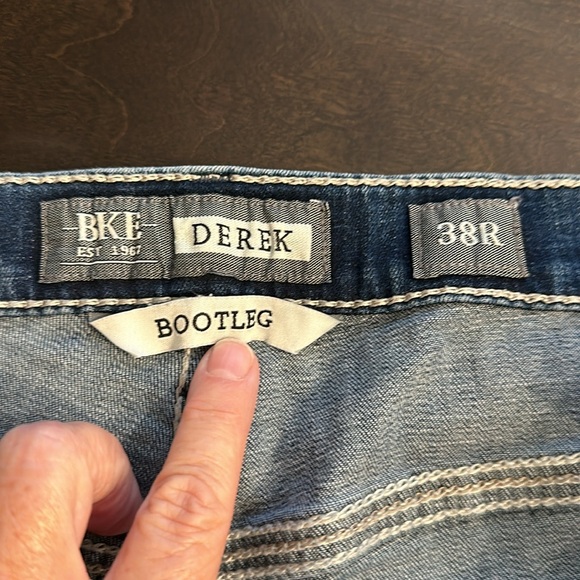 BKE Buckle Men’s Jeans, Derek, Bootleg, 38R, Like New!!Worn Only Once Or Twice - Picture 6 of 9
